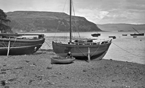 Coastal scene in Portree, Isle of Skye, Scotland Coastal scene in Portree, Isle of Skye, Scotland