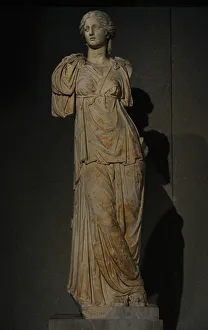 Colossal statue of a goddess. 2nd century AD Colossal statue of a goddess. 2nd century AD