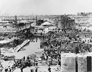 Constructing the Assiut Barrage Constructing the Assiut Barrage