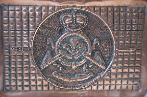 Copper tray with - badge of the Middlesex Regiment Copper tray with - badge of the Middlesex Regiment
