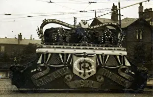Coronation Day Images Prints: Coronation Tram