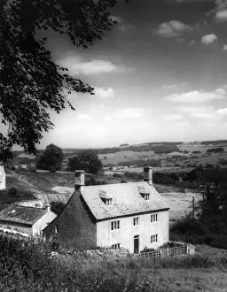Rural England Scenery Prints: Cotswolds Farmstead