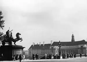 Boudicca Statue London Prints: County Hall & Boudicca