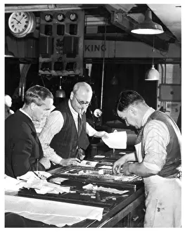 Vintage Printing Equipment Prints: Daily Mail Composing Rm