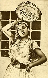 Dancing woman of Biskra, Algeria, North Africa Dancing woman of Biskra, Algeria, North Africa