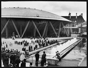 Retro British Landmarks Prints: Dome of Discovery / 1951