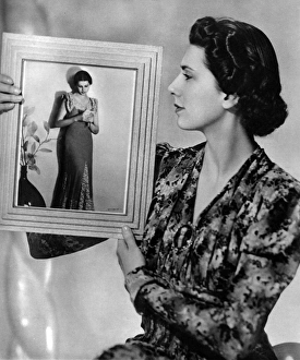 Elizabeth Cowell - television presenter by Yevonde Elizabeth Cowell - television presenter by Yevonde