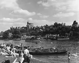 Windsor River Scene Print, 1950s