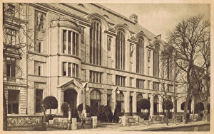 The exterior fa硤e of the Weinhaus Rheingold, Berlin, 1920s The exterior fa硤e of the Weinhaus Rheingold, Berlin, 1920s