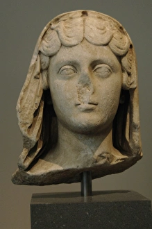 Faustina Minor or Faustina the Younger (125/130-175). Empres Faustina Minor or Faustina the Younger (125/130-175). Empres