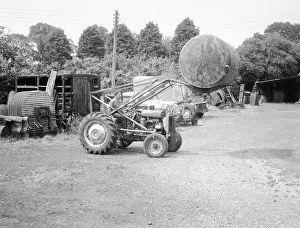 Vintage Tractors Prints: Ferguson tractor