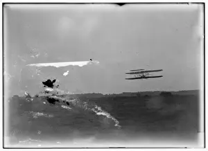 Wright Brothers Flight Prints: Flight 23: front view of the machine in flight to the right