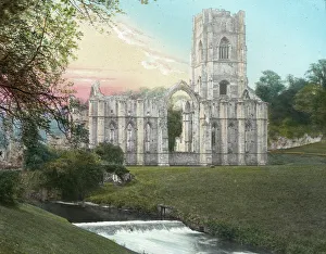 Fountains Abbey - View from the East - Ripon, North Yorkshir Fountains Abbey - View from the East - Ripon, North Yorkshir
