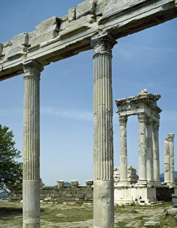 Greek art. Turkey. Pergamon. Temple of Trajan. Turkey Greek art. Turkey. Pergamon. Temple of Trajan. Turkey