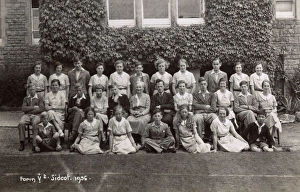 Group photo, pupils and teachers at Sidcot School, Somerset Group photo, pupils and teachers at Sidcot School, Somerset