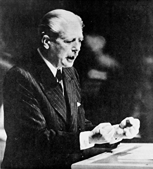 Harold Macmillan at the United Nations General Assembly Harold Macmillan at the United Nations General Assembly