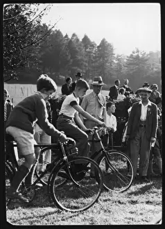 Cycling In The UK Prints: Hascombe Fair Cyclists