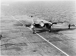 A de Havilland Mosquito landing on a carrier deck (LR359ja) A de Havilland Mosquito landing on a carrier deck (LR359ja)