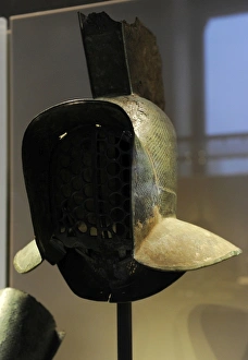 Helmet of a murmillo. 2nd century AD Helmet of a murmillo. 2nd century AD