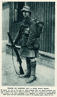 Highlander wearing rainproof hat 1915 Highlander wearing rainproof hat 1915