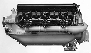 Hispano-Suiza 12Xirs12-cylinder water-cooled V-type Hispano-Suiza 12Xirs12-cylinder water-cooled V-type