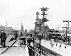 HMS Courageous, British battlecruiser, WW1 HMS Courageous, British battlecruiser, WW1