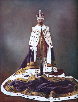 King George V in Coronation Durbar robes and crown King George V in Coronation Durbar robes and crown