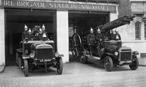 LCC-London Fire Brigade crews and vehicles, Vauxhall LCC-London Fire Brigade crews and vehicles, Vauxhall