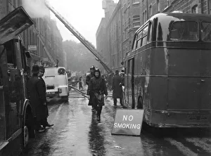 LFB major control unit in operation at a fire LFB major control unit in operation at a fire