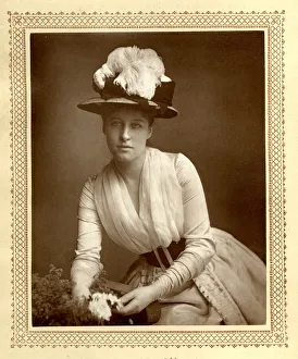 Lillie Langtry as Pauline - The Theatre Magazine Lillie Langtry as Pauline - The Theatre Magazine
