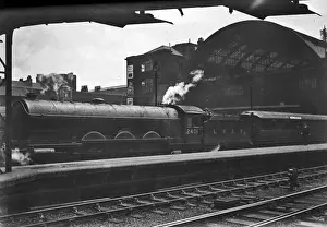 LNER Steam Engine Print - City of Kingston upon Hull at Station