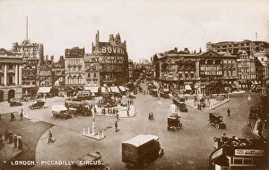 London - Piccadilly Circus in the 1920s London - Piccadilly Circus in the 1920s