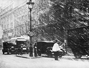 London Snowed Upon London Snowed Upon