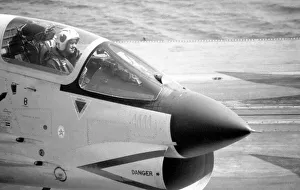 LTV F-8FN Crusader cockpit close-up LTV F-8FN Crusader cockpit close-up
