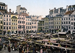 Market in the centre of Warsaw, Poland, circa 1890s Market in the centre of Warsaw, Poland, circa 1890s