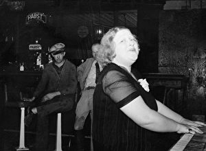 Mildred Irwin, entertainer in saloon at North Platte, Nebras Mildred Irwin, entertainer in saloon at North Platte, Nebras