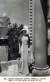 Mrs Arthur McGrath (Rosita Forbes) on the Riviera, France Mrs Arthur McGrath (Rosita Forbes) on the Riviera, France