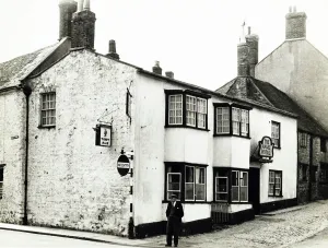 Pub Prints: Photograph of Angel Inn, Castle Cary, Somerset Print