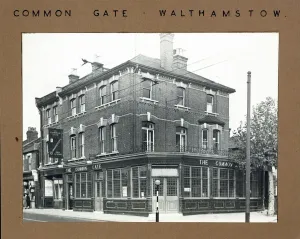 London Boozer Photographs Prints: Photograph of Common Gate PH, Walthamstow, London
