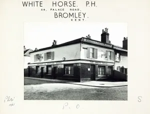 Pub Prints: Photograph of White Horse PH, Bromley, Greater London Print