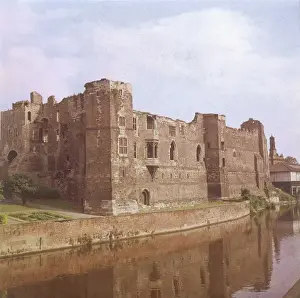 Medieval Buildings England Prints: Newark Castle