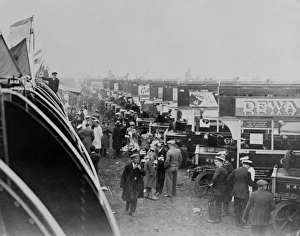 Open-topped buses at the Epsom Derby, 1933 Open-topped buses at the Epsom Derby, 1933
