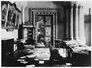 October Revolution History Prints: Palace after Kerensky