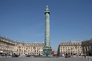 Paris. Vendome Square. 1687-1720. At the center, the Column Paris. Vendome Square. 1687-1720. At the center, the Column