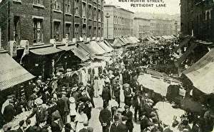 Petticoat Lane Market, Wentworth Street, London Petticoat Lane Market, Wentworth Street, London