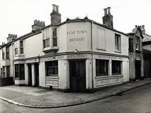 Photograph of Basketmakers Arms, Brighton, Sussex Photograph of Basketmakers Arms, Brighton, Sussex