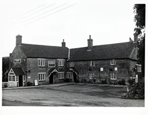 Photograph of Red Lion PH, West Pennard, Somerset Photograph of Red Lion PH, West Pennard, Somerset