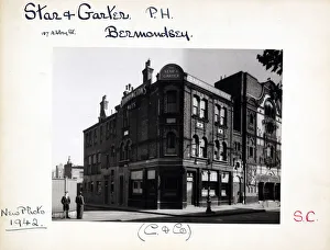 Photograph of Star & Garter PH, Bermondsey, London Photograph of Star & Garter PH, Bermondsey, London
