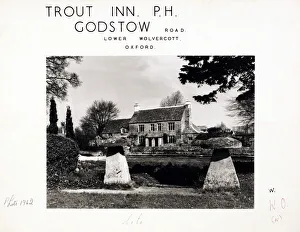 Photograph of Trout Inn, Lower Wolvercott, Oxfordshire Photograph of Trout Inn, Lower Wolvercott, Oxfordshire