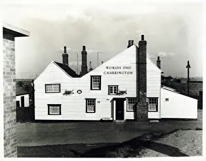 Photograph of Worlds End PH, Tilbury, Essex Photograph of Worlds End PH, Tilbury, Essex